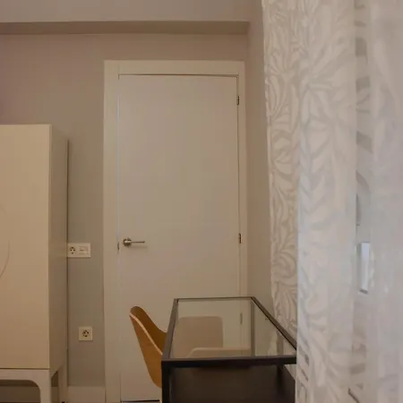 Coniderent Clinica Vega&hospital Monte Naranco Apartment Oviédo