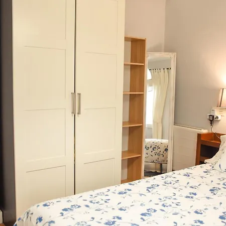 Coniderent Clinica Vega&hospital Monte Naranco Appartamento *